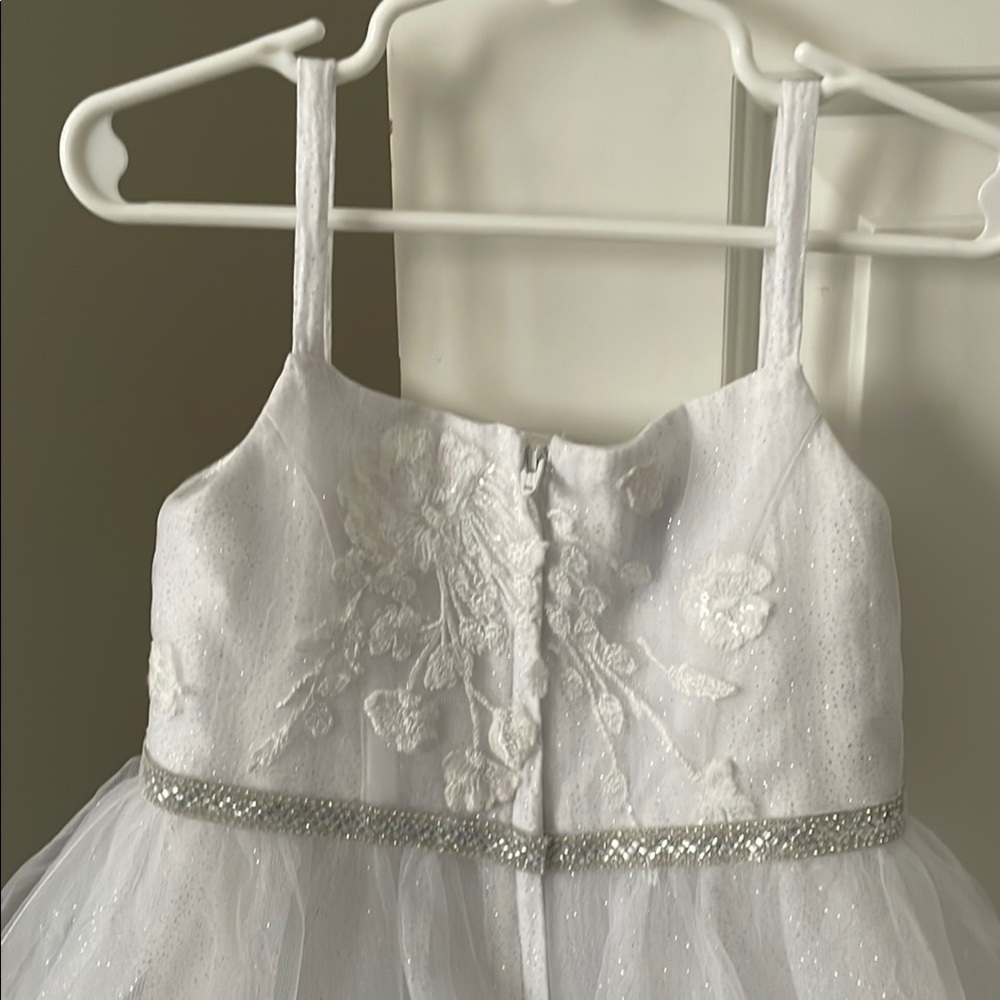 David's Bridal DB Studio White Sparkle Tulle Flower Girl Dress - Picture 3 of 4